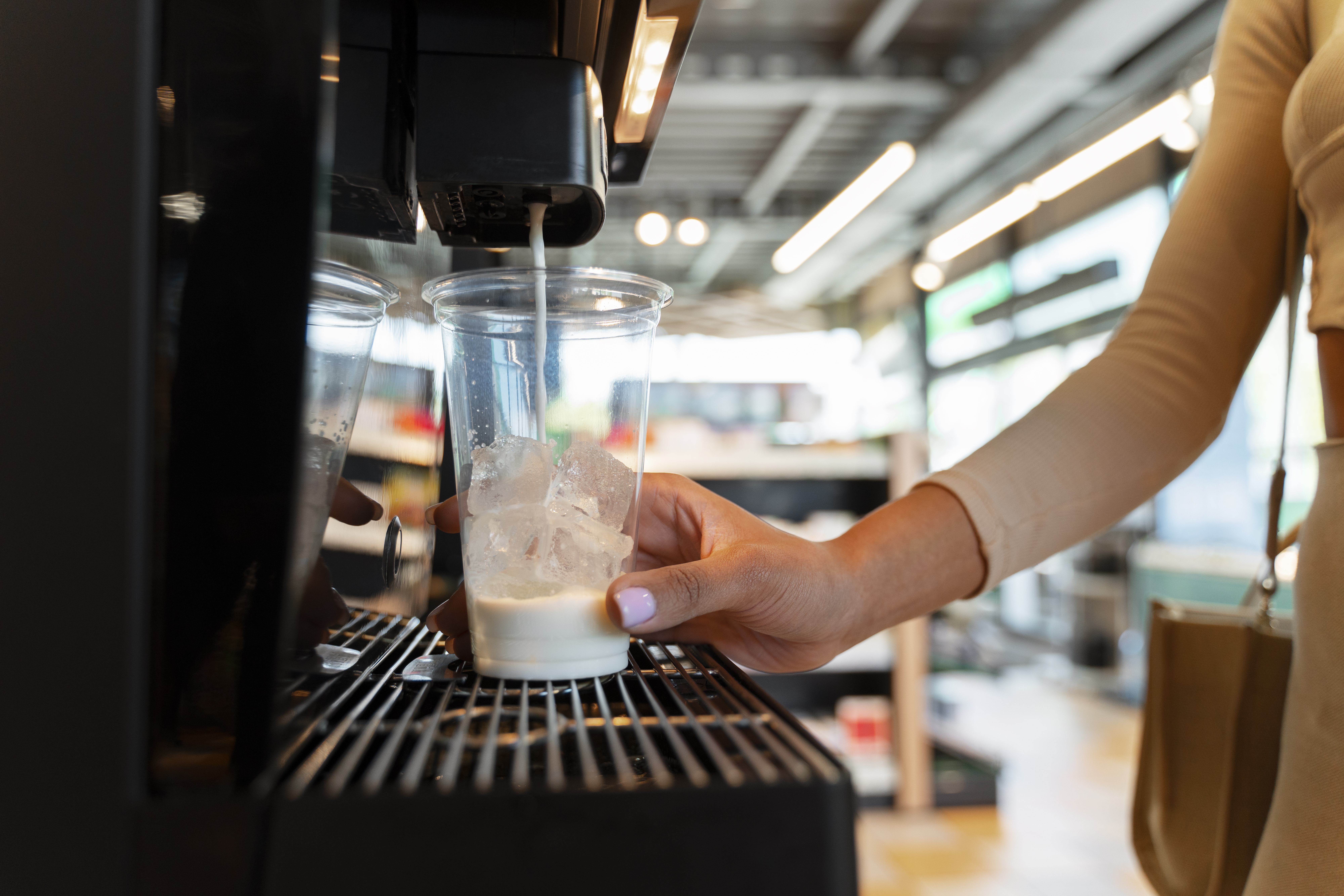 Customization in a Cup: Personalizing Beverages with Roastea's Vending Tech